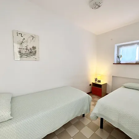 110 - Appartamento Trilocale A Marcelli Al Piano Terra Al Residence Pineta Vicino Al Mare - Spiaggia Inclusa *